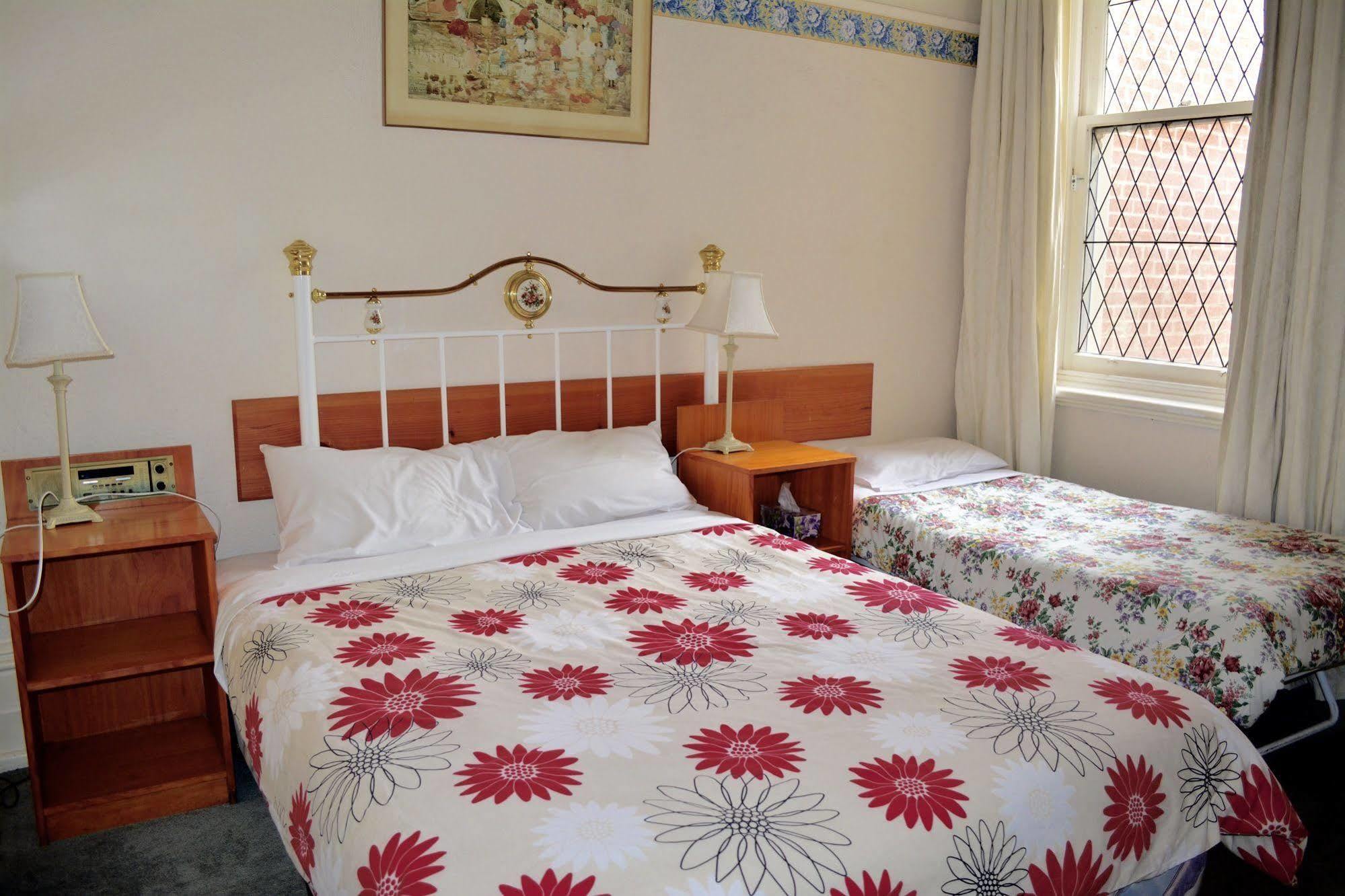 Georgian Court Inn Melbourne Bagian luar foto